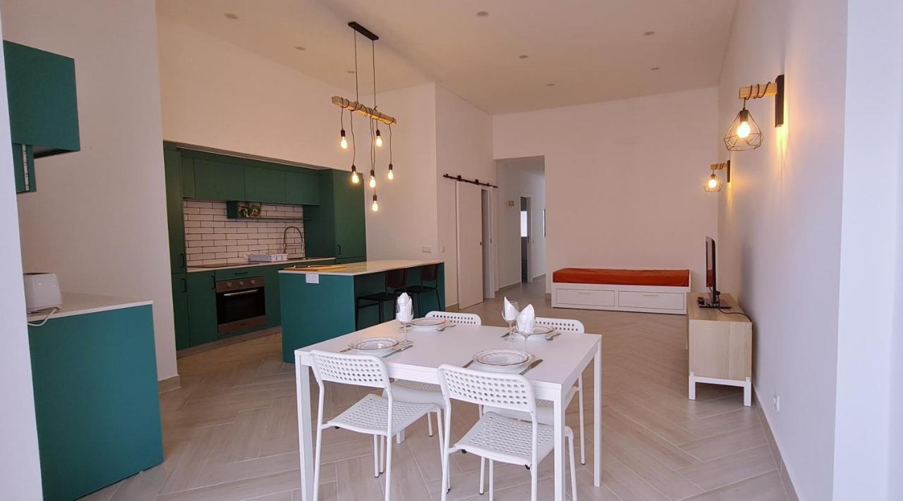 Coconut Monte Gordo Apartment Bagian luar foto